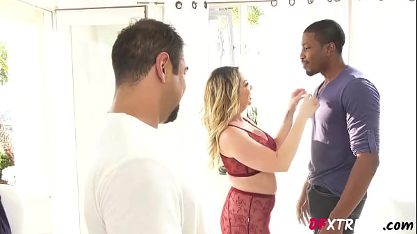 Image Kiki Daire Her Cuckold Session