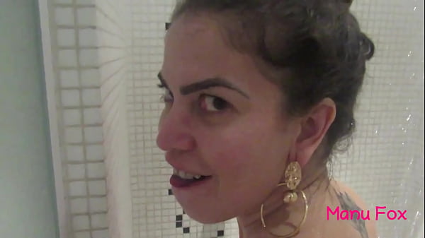 Image Atriz porn&ocirc_ tomando banho e se masturbando