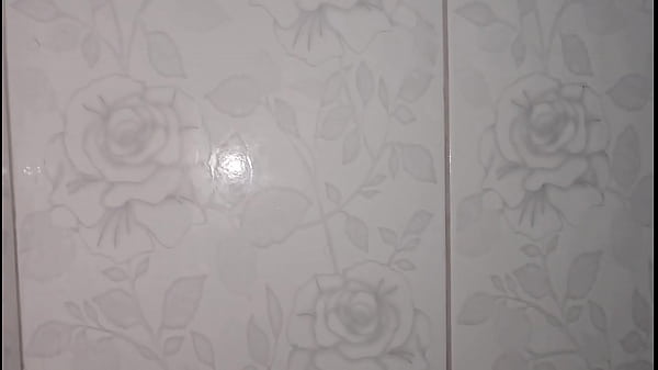 Image Era para arrumar meu chuveiro, acabou aconteceu uma bela foda no banheiro - FULL SHEER