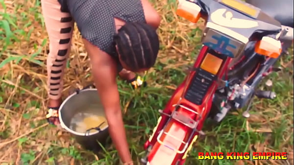 Image AFRICAN WIFE ( FUCK QUEEN ) HAD FUN WITH BIG DICK EX BOYFRIEND IN THE LOCAL GHETTO