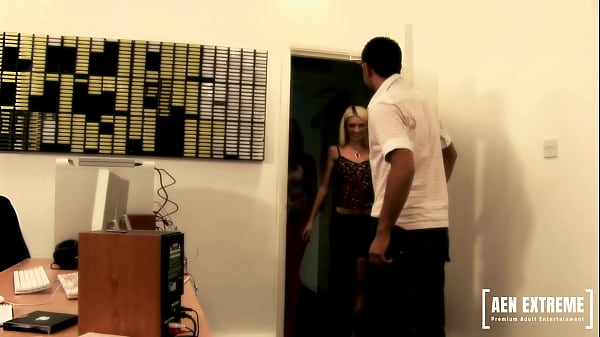 Image Hardcore foursome starring Romana Ryder and Cyprus Isles
