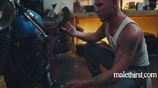 Image Rugged Mechanic Tames A Bratty Twink