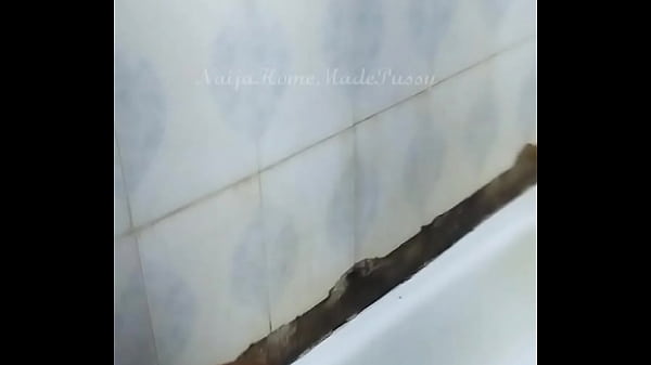 Image Squirty naija bitch masturbates in local hotel