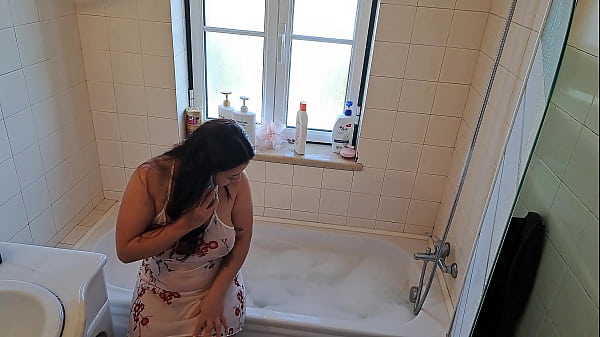 Image Latina Wife Calls Handyman to Fix the Hot Tub