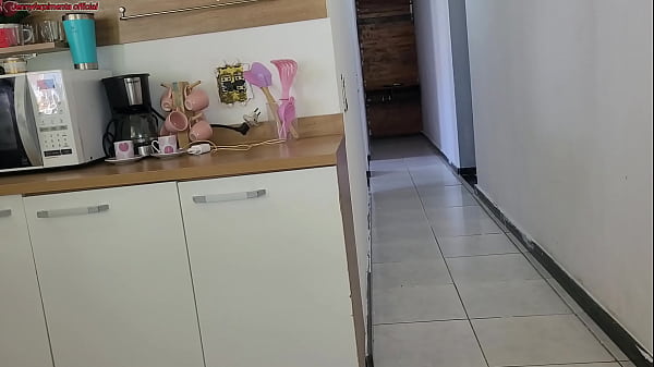 Image sexo arriscado, enquanto meu marido estava no banho transei com amigo dele, quase fomos pego.