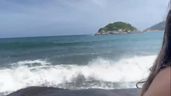 Image Dando gostoso na Praia esse neg&atilde_o roludo me comendo muito