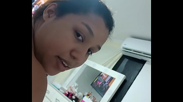 Image Me masturbo mientras mi mujer se hace las u&ntilde_as