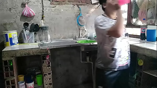 Image 2 parte, voy en busca de la vecina para que me le haga mantenimiento a las tuber&iacute_as, y termina haci&eacute_ndole mantenimiento a mi co&ntilde_o
