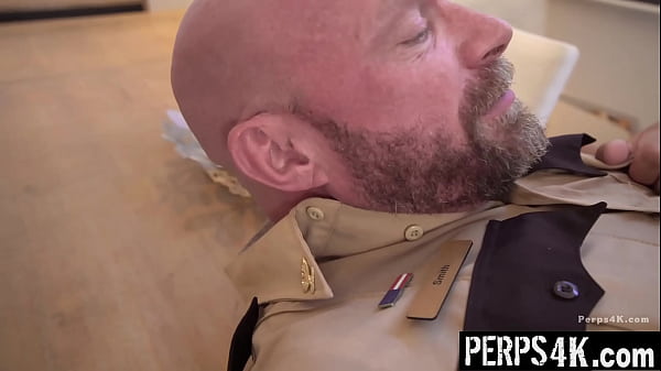 Image Officer Tells the Criminal to Get His Knees Open and Wide - Perps4k