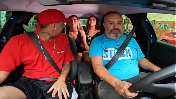 Image O beijoqueiro das baladas usa o seu poder da fama na carona do Ted - Filipe Lemos - PARTE 1