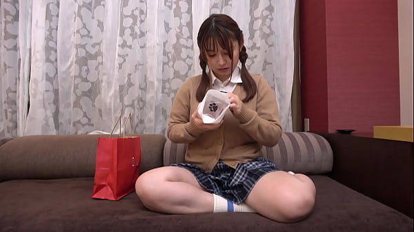 Image [English Dubbing] She has extremely big tits, but they don't sag at all! She has beautiful, huge breasts that defy gravity, and she has lovemaking sex with older boyfriend while shaking them!