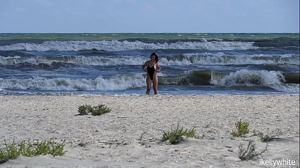 Image Public Sex On The Beach