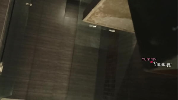 Image Camara oculta en el ba&ntilde_o de mi primastra, entra a darse un ducha y aprovecho para entrar, al final la penetro y me corro encima de ella
