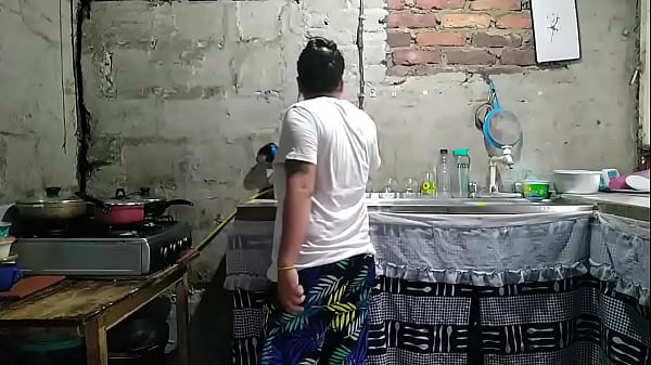 Image amanecio muy perra mi vecina, queriendo que la follen duro, asi que termine follando con ella  bien rico en la cocina