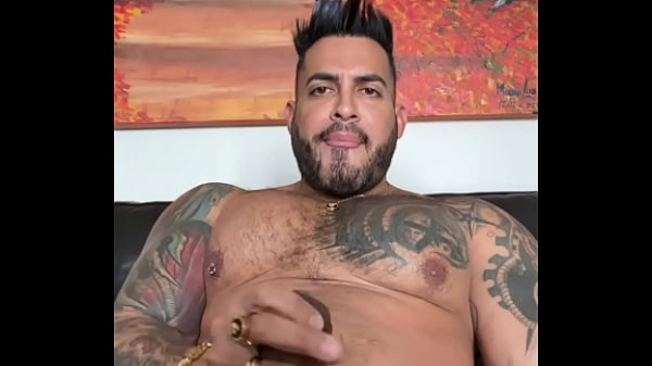 Image BIG CUMSHOTS of BBC LATINO GAY VIKTOR ROM BIG MUSCLE MAN