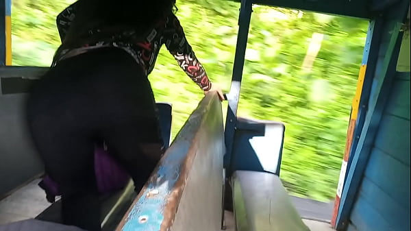 Image LAS NUEVAS FORMAS DE LIGAR EN UN BUS!! UN DESCONOCIDO ME TOCA LAS NALGAS MIENTRAS VIAJO AL CAMPO A VISITAR A MI MARIDO. YO ME PUSE SUCIA Y TERMINAMOS HACIENDO LOCURAS