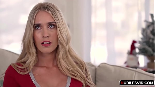 Image MILF Teach Porn S20-E10 Sarah Taylor, Scarlett Alexis Her Christmas Spirit