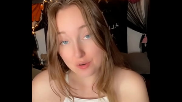Image DILDO SUCKING AND PUSSY PLAY