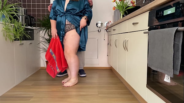 Image Saggy natural tits of mother-in-law during her masturbation