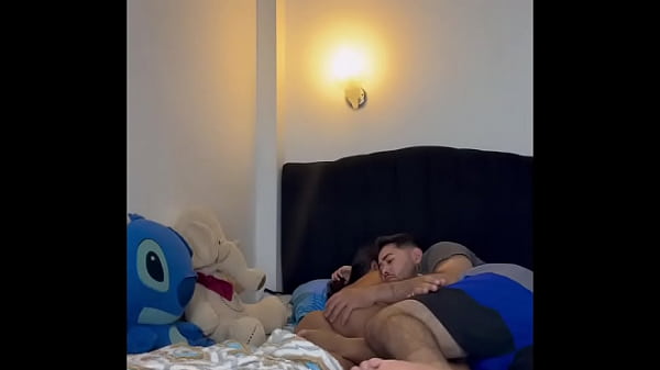 Image MI VECINO ME MADRUGO A MONTAR YA QUE EL CACHON DE MI MARIDO NO ESTA