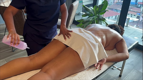 Image Erotic massage until she squirts. Leyne Rodriguez and Karla Turner