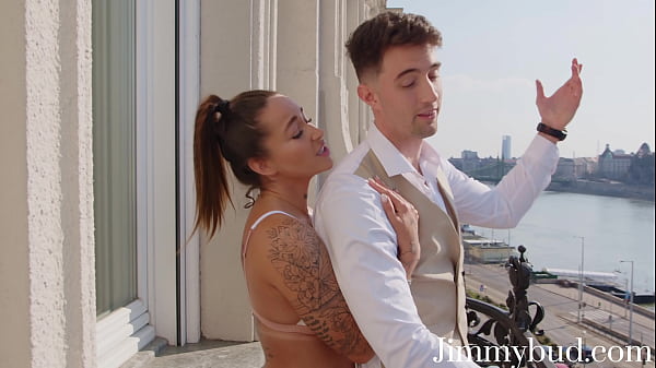 Image Catia Soares likes to be an exhibitionist and sucks my cock on the balcony of my house