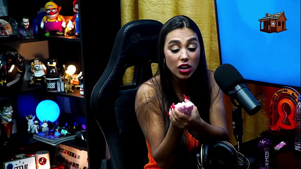 Image Didy Reis mostra seus belos seios no meio do Podcast, o Ruan babou neles - P&aacute_pum no Barraco! - Completo no Sheer RED