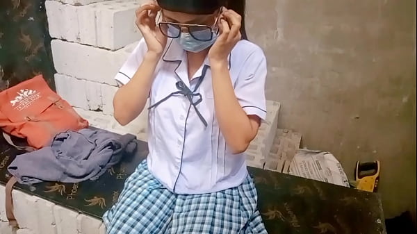 Image Istorya ng trabahador at daughter ng may Ari ng bahay na nagkantutan