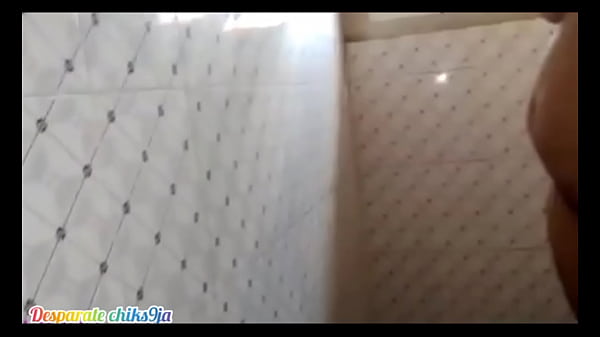 Image Squirt in the toilet after collecting big dick from my Stepbrother