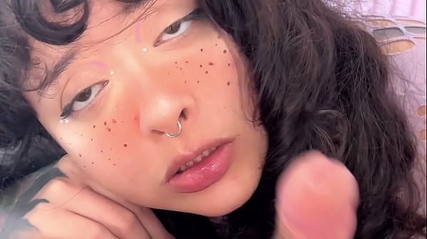 Image This hot magical elf is very thirsty for cum, let her deepthroat you and drain your balls
