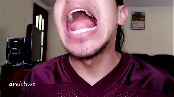 Image Rich saliva in the mouth
