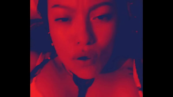 Image THE EXOTIC BLUEE SHOWS US HER HORNY FACE OF PLEASURE WHILE HER PUSSY IS LICKED