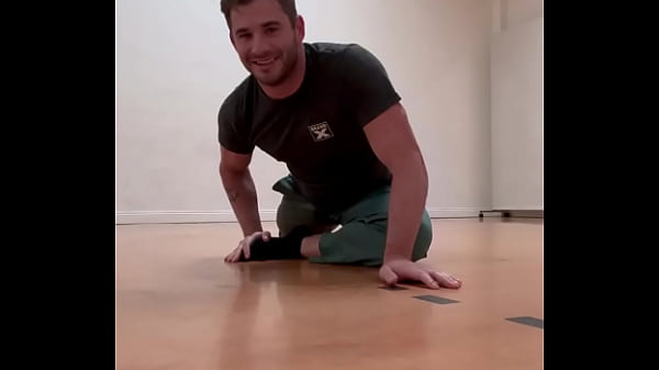 Image Stretching away