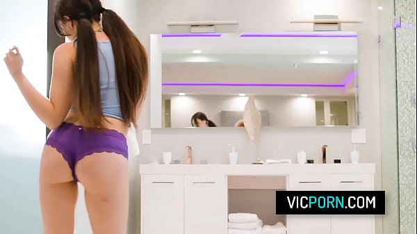 Image Slumber party teen Chloe Surreal caught her bestie perv stepdad fapping on her