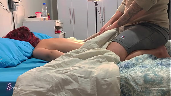 Image Meia-irm&atilde_ pediu massagem completa e ficou com o cuzinho pingando leite