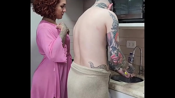 Image Cheguei do trabalho e fiz o safado me comer pela casa toda
