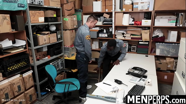 Image The Mall Guard Performing Strict Action on The Shoplifting Twink - Menperps