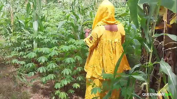 Image Lagos landlady got fuck when she went to inspect her farm