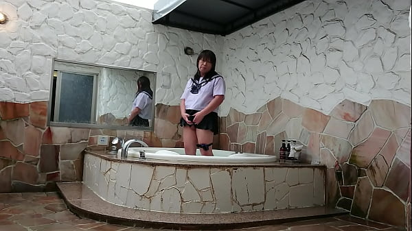 Image Japanese CD hand job in a bath room.