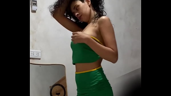 Image Camara escondida real colombiana tetona Alexia