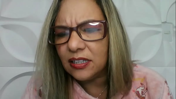 Image #1:COMI O VIADINHO - VIADINHO AMIGO DA MAMAE - UM VIADINHO NA FAMILIA