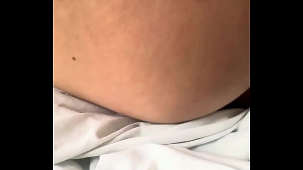 Image Quedo s&oacute_lita en casa y ten&iacute_a tantas ganas que no pude evitar venirme a chorros
