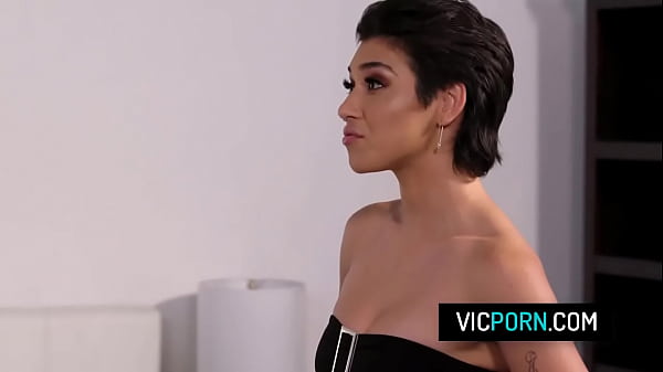 Image Hot babe Brooklyn Gray getting fucked by the thief after she caught him sniffing her panties