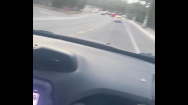 Image Tr&acirc_nsito parado eu aproveitei para chupar meu enteado e tomar todo do leite, que esse v&iacute_deo n&atilde_o pare na internet para meu marido ver.