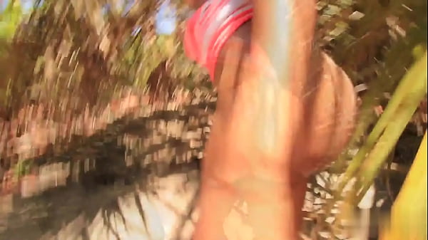 Image SOUTH BEACH Fucking ! BADDIE Jayla Foxx Gets fucked on MIAMI BEACH !!