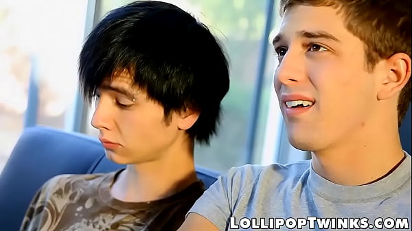 Image Twinks Levon Meeks and Aidan Rayne fucks deep and dirty