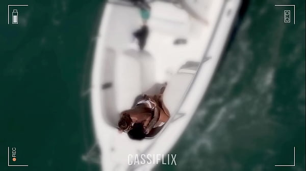 Image Cassiana fodendo gostoso com 3 pauzudos sem camisinha, e ganhando muito leitinho. Assista completo no Cassiflix