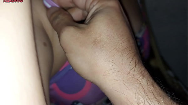 Image Xxx Desi quando eu transo com minha enteada, vejo que a buceta dela &eacute_ t&atilde_o fofa, n&atilde_o resisto e gozo dentro de sua buceta