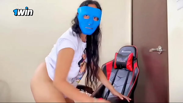 Image ME FOLO A MI MADRASTRA,MIENTRAS JUGETEA UN POCO TOMA LA DECISI&Oacute_N DE CABALGAR UN POCO ,HASTA QUE ME HACE ACABAR EN SEGUNDOS ,MI MADRASTRA REAL SABE CON MONTAR POLLAS !SEXO CASERO REAL AMATEURS.