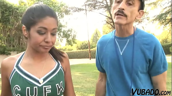 Image Bitchy Cheerleader Is Sucking A 10 Inch Cock